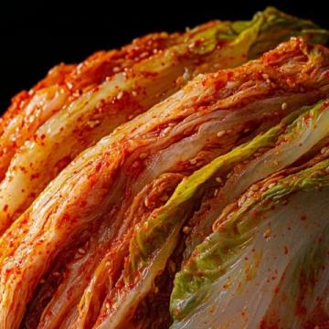 酸菜是一種非常百搭的食材，不同地區(qū)和文化中都有獨特的吃法