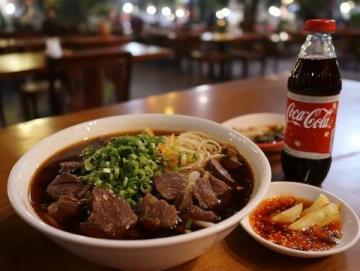云南美食十大名菜推薦（超實(shí)用?。? width=