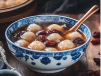 傳統(tǒng)中式美食糊羹：鮮美濃稠，深受喜愛(ài)