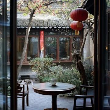 濟(jì)南大緯二路西側(cè)一處百年老院，隱藏著這樣一個(gè)美味天堂。