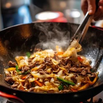 農(nóng)家小炒究竟先炒肉還是先炒青椒？