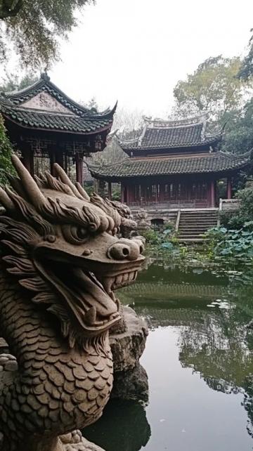 3天的假期結(jié)束了，也算給GDP貢獻(xiàn)了點(diǎn)微薄之力,2號(hào)去了鎮(zhèn)江金山公園