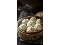 今年過年你在家蒸包子了嗎？過年在家也可以做出滿屋飄香的家庭版小籠包.年味十足.