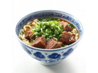 廣州城中村的老字號美食，10元一碗的肉湯，三桶都吃不完！