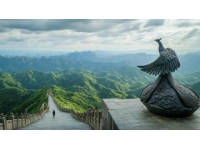 走進(jìn)秦嶺江山景區(qū)，如今，人們出行的選擇面非常廣泛