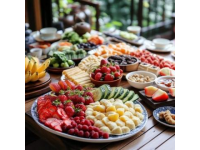 潮汕地區(qū)（包括汕頭、潮州、揭陽等）以其豐富的美食文化聞名