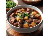 牛肉一燉就老？那是調(diào)料沒(méi)放對(duì)，加入它們，牛肉軟爛入味，真香云南草果與良姜燉肉鹵
