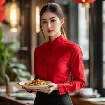 曹云金開封演出后嘗鮮當(dāng)?shù)孛朗?，滿載滿足感與感激之情