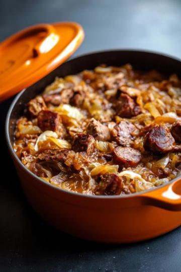 家常美食圖鑒：蒜蓉空心菜、醬爆肉丁等經(jīng)典做法