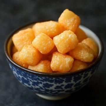 越南美女主播油炸餃子，傳統(tǒng)手藝受追捧，香氣四溢誘人垂涎！