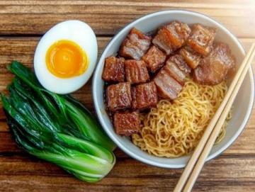 炸排叉、炸麻葉、炸散蛋，馓子的做法甭管叫什么，這種用面炸出來的小吃