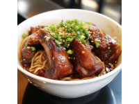 豬肉燉粉條，相信大家都吃過(guò)吧，前段時(shí)間有些朋友覺(jué)得細(xì)粉條不好做