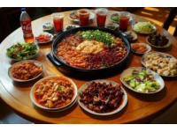 滇池之畔美食盛宴：環(huán)滇特色爭霸賽盛大開啟，共賞云南美味風(fēng)采