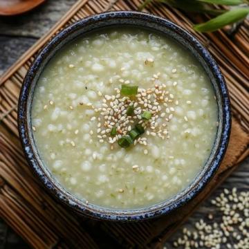 夏天的味道夏日美食季綠豆百合蓮子羹，清熱解暑，夏天最愛的糖水之一