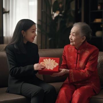 關(guān)小平和李小雨在上海關(guān)思慧婆婆家里過年，昨天回到家了