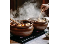 武漢楚河漢街必吃美食：斌弟鹵味火鍋，獨(dú)特風(fēng)味等你嘗！
