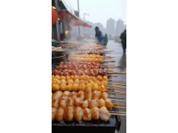 新手能否成功地?cái)傎u(mài)小吃?