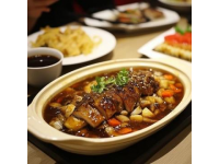 去山西太原趕頭腦，當(dāng)?shù)刈钪脑琰c(diǎn)，吃過清和元、鴻賓樓，還有哪家做得好？