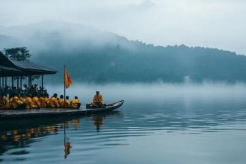醉美松湖煙雨中，等你來一場說走就走的旅行