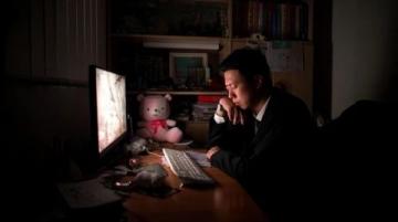 滬爺再次強(qiáng)行做了全天白班