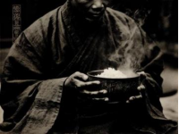 通渭美食：一碟蕎圈圈、一碗煮洋芋、鍋盔......