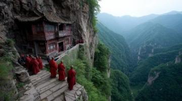 嶗山二龍山4月11日免費開放, 限時優(yōu)惠至4月30日, 預(yù)約購票詳情見公眾號