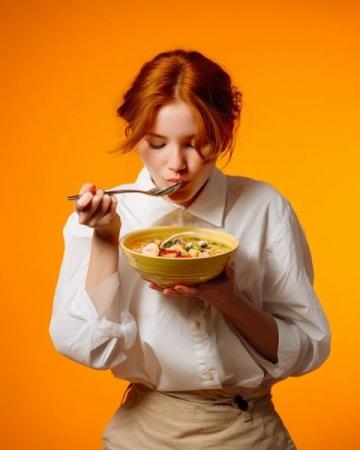 蘿卜燉牛筋口味清香、濃郁而好!