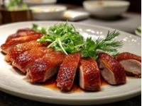 洛陽美食分享：老田哥送菜聚餐，川菜館偶遇50元寶藏小館