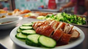 國民萬能美食老干媽最近很火！逗鵝冤？昆明一家餐廳的秘制香辣醬不香么？