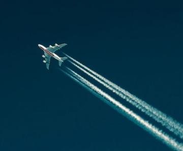 旅行達(dá)人省錢秘籍:揭秘機(jī)票價(jià)格波動與節(jié)省策略