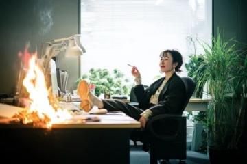 10天前，我開啟了自己的另一份事業(yè),因?yàn)槟繕?biāo)挺大的，所以稱之為事業(yè)