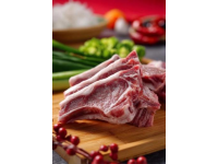 把豬肉做成跟紙一樣薄的錘子肉片，不用炒，簡(jiǎn)單一拌就可以