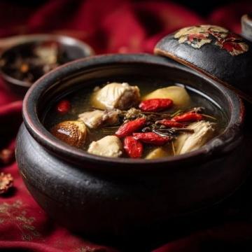 秋季美食推薦：體驗(yàn)紅樓宴，王府井尋味，小一千一斤的湯品不容錯(cuò)過！