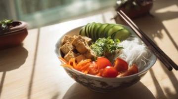 家常芹菜炒豆干秘籍：餐館同款口感，輕松學(xué)會