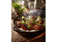 皮酥肉嫩辛集扒雞：傳統(tǒng)工藝制作家鄉(xiāng)味，香氣撲鼻讓人回味無窮