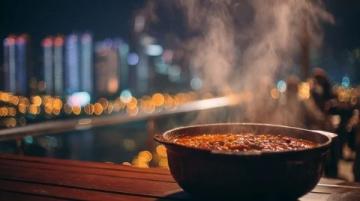 探秘重慶本地人排隊(duì)也要吃的隱藏火鍋寶藏店鋪！