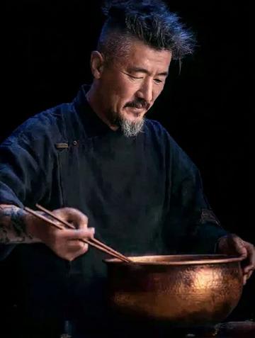昆明首屆漢堡爭(zhēng)霸賽：33位廚神爭(zhēng)霸官渡，演繹舌尖盛宴