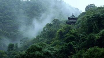 武漢旅游攻略：黃鶴樓、東湖風(fēng)景區(qū)必游景點(diǎn)推薦及美食指南