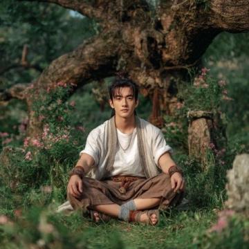張曉磊熱文淚點滿滿，引發(fā)網(wǎng)友熱烈討論