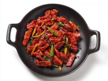 臨沂炒雞：雞肉嫩滑香辣，無法抗拒的經(jīng)典美味