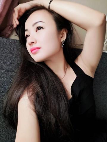 瑾汐二姐惡作劇：真的把雞蛋在妹妹頭上碰碎了！