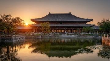 黔南小江南都勻，除了美景還有座“秦漢影視城”！秦代建筑風(fēng)情濃厚