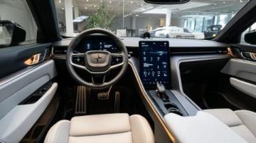 寶駿悅也Plus：反差萌新寵，26款新車中最耀眼的存在！