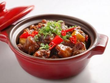經(jīng)典家常菜:鮮香麻辣剁椒魚頭的簡單做法