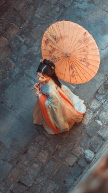 探訪鎮(zhèn)江人氣很高的“東方姑娘”店！
