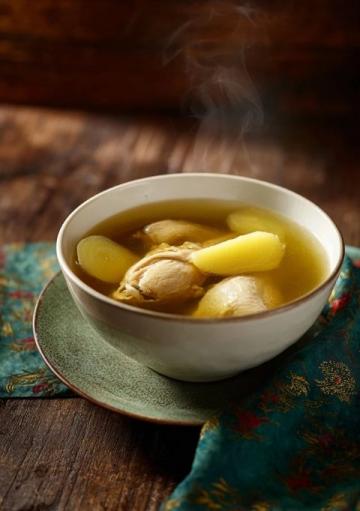 貴州必嘗美食推薦：魚湯酸菜、腸旺面等特色佳肴