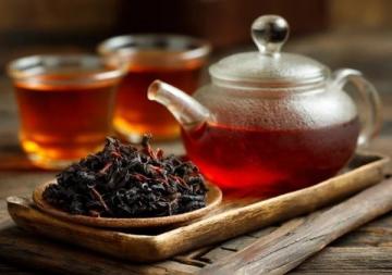 巴中油茶是中國四川省巴中市的一種傳統(tǒng)特色食品，具有悠久的歷史和獨(dú)特的風(fēng)味