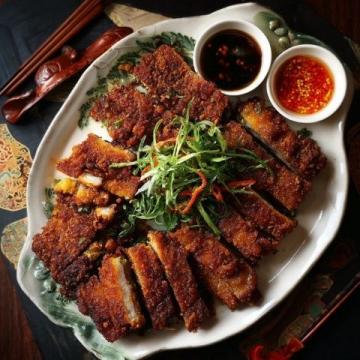 絕妙美味體驗：這款鹵制豬頭肉，外酥里嫩，香氣撲鼻，一次品嘗永難忘！