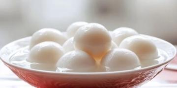 廣東特色生滾粥家常做法，皮蛋瘦肉粥簡(jiǎn)單易學(xué)