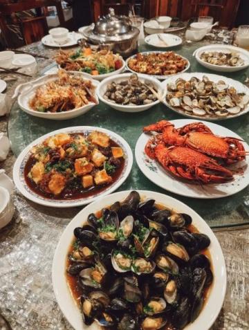 南京新街口凱賓斯基自助餐攻略：百元美食之旅！